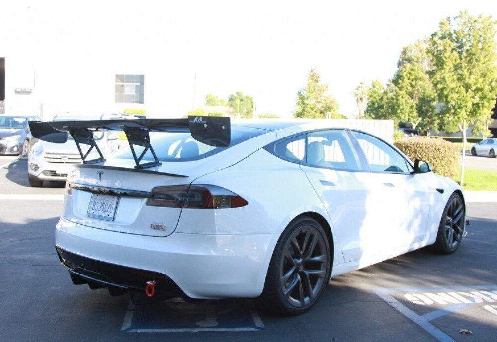 APR Performance GTC-500 Tesla Model S Plaid SPEC Adjustable Carbon Fiber Wing - Attacking the Clock Racing