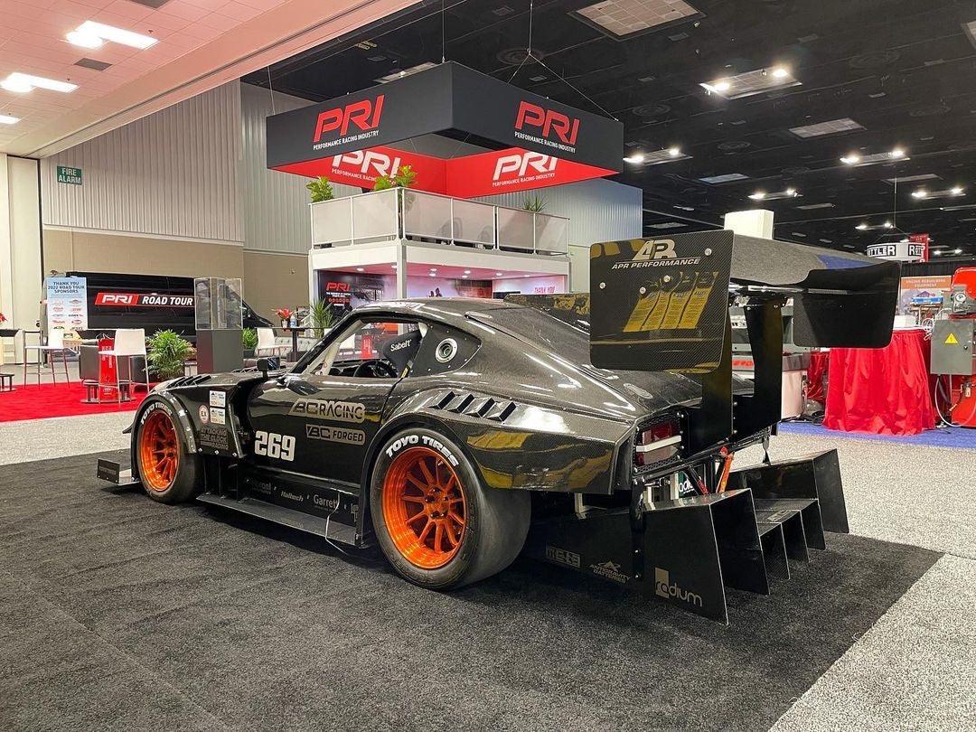 1972 Nissan 240Z All Carbon Hill Climb Beast - Attacking the Clock Racing