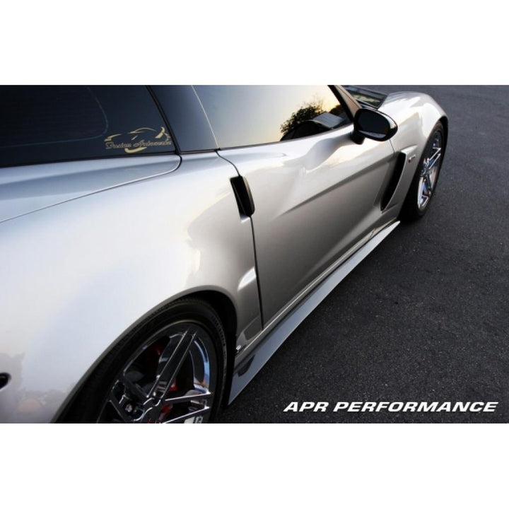 Carbon Fiber Chevrolet Corvette C6 Z06 Side Rocker Extensions/ Side Skirt 2006-2013 (Fits Z06 and Grand Sport)
